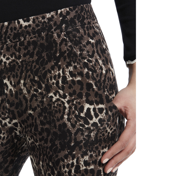 HUE Leopard Ponte 7/8 Legging - Picture 3 of 3